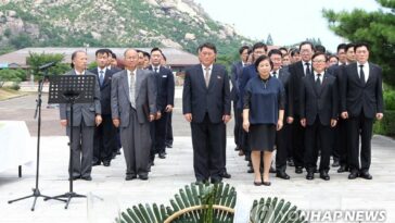 (LEAD) N. Korea says &apos;no intention&apos; to review Hyundai Group chief&apos;s bid to visit Mt. Kumgang