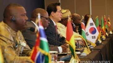 (2nd LD) S. Korea launches &apos;K-rice belt&apos; initiative with 8 African nations