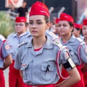 Brasil suprime las escuelas cívico-militares de Bolsonaro