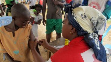 Camerún vacuna contra el sarampión, pero dice que persisten las dudas
