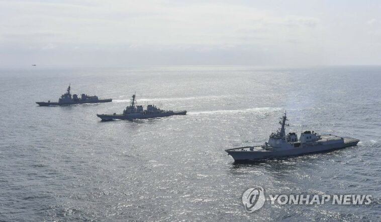 S. Korea, U.S., Japan hold missile defense drills in East Sea after N. Korea&apos;s ICBM launch