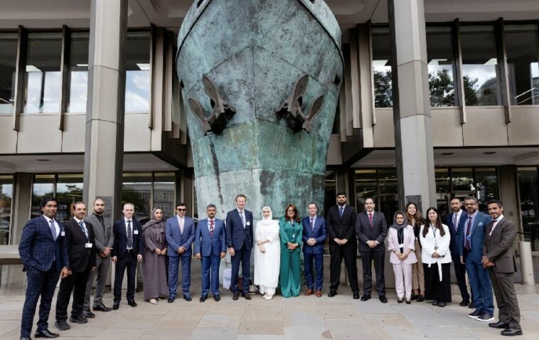 DNV y los Emiratos Árabes Unidos establecen un centro de descarbonización marítima