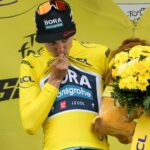 El ex campeón del Giro, Hindley, reclama el maillot amarillo cuando Pogacar pierde