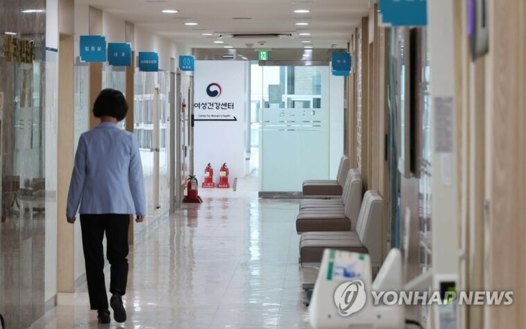 Number of N. Korean defectors entering S. Korea nearly doubles on-quarter in Q2