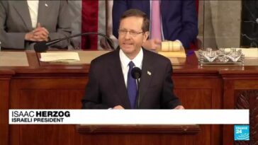El primer ministro lleva la democracia israelí al límite: la visita y el discurso de Herzog a Estados Unidos ante el Congreso son "casi irrelevantes"