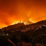 Incendios forestales en Sicilia: turistas evacuados y aeropuerto cerrado