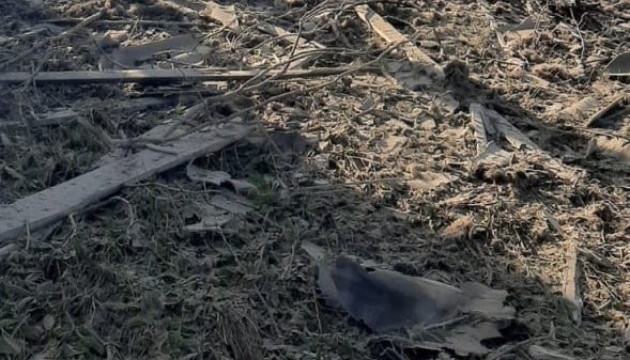 Los rusos lanzan una bomba guiada por radio en la región de Kherson y atacan una granja
