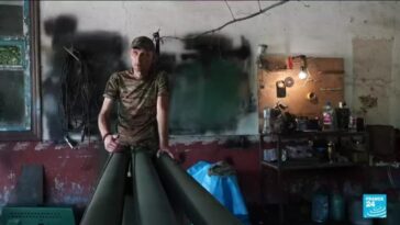 'Mil cohetes, ahí tirados': los soldados ucranianos restauran las armas rusas