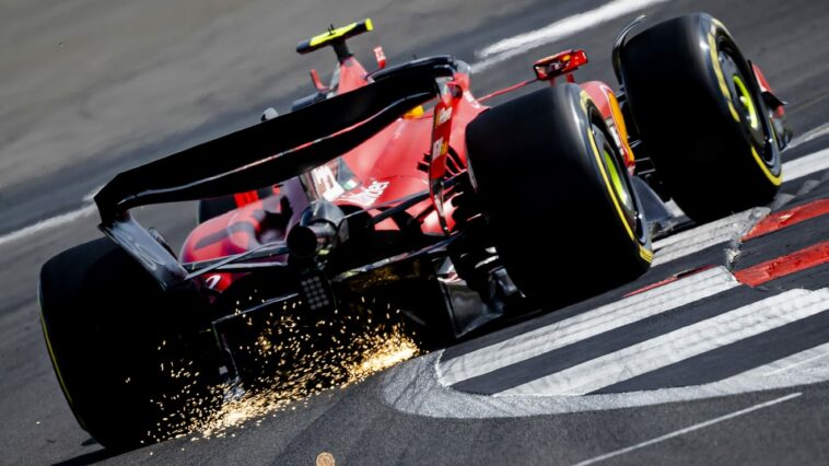 Sainz dice que Ferrari tiene 'tarea que hacer' a pesar del fuerte ritmo mientras Leclerc amplía el tema que lo mantuvo fuera de la FP2