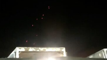 La imagen muestra un ataque masivo de drones aéreos y marítimos en Sebastopol en las primeras horas del 16 de julio de 2023.