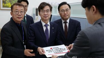 (LEAD) PPP proposes special bill to merge Gimpo into Seoul