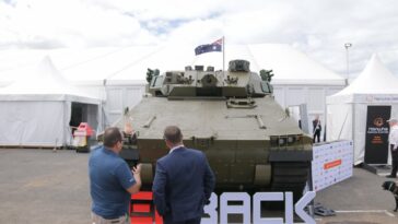 (LEAD) Defense chief offers support for signing of Australia&apos;s armored vehicle acquisition deal
