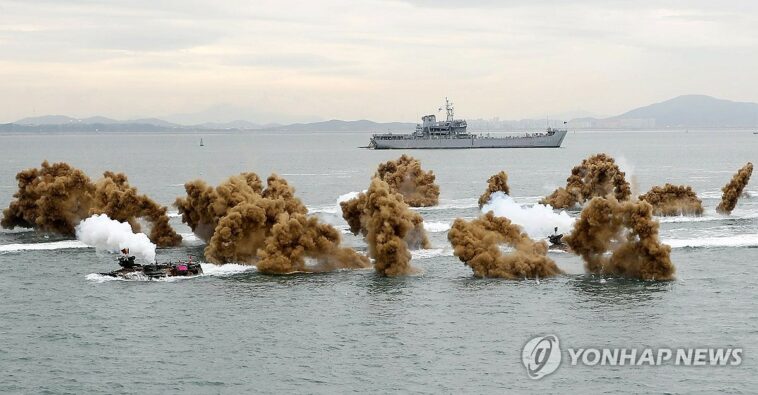 S. Korea&apos;s military holds amphibious landing drills