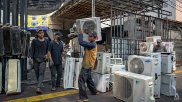 En el sudeste asiático se están desechando equipos de aire acondicionado ineficientes.  Esto es costoso para los consumidores y el clima.