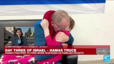 'Escenas conmovedoras' mientras los rehenes israelíes y los prisioneros palestinos se reúnen con sus familias