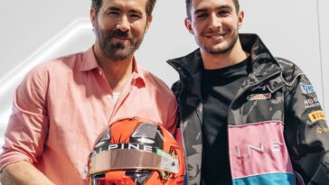'Estaba a punto de llorar': Esteban Ocon reflexiona sobre la presentación de su casco inspirado en Deadpool al inversor de Alpine Ryan Reynolds