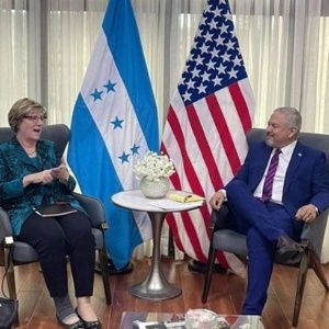 Honduras rechaza críticas del senador estadounidense Rubio