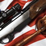 La Corte Suprema considera si ratificar la ley que mantiene las armas fuera del alcance de los agresores domésticos