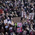 Las mujeres islandesas se declararon en huelga.  ¿Cómo se compara Europa en materia de igualdad salarial?