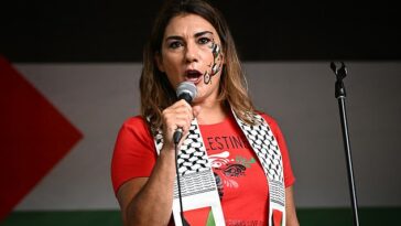 La senadora independiente Lidia Thorpe asistió a una manifestación pro Palestina planificada en Melbourne el domingo, mientras comienzan más protestas en Sydney.