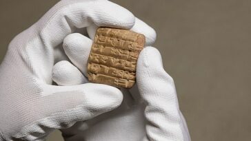 Se estima que hay un millón de tablillas cuneiformes en el mundo.  Con herramientas de inteligencia artificial, los científicos podrán buscar sus contenidos de forma rápida y sencilla