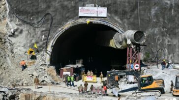 Los rescatistas de la India enfrentan obstáculos en su intento de dos semanas por liberar a 41 trabajadores del túnel