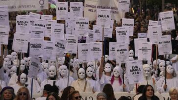 Marchas en todo el mundo conmemoran el día de la eliminación de la violencia contra las mujeres