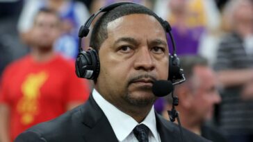 Mark Jackson dice que rechazó el puesto de analista de los Knicks a tiempo parcial en medio de informes de que se le prohibió viajar en el avión del equipo