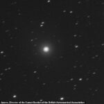 12P/Pons-Brooks se iluminó abruptamente más de 100 veces hasta brillar tanto como la galaxia elíptica a 600 millones de años luz de la Tierra.