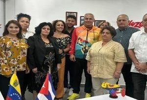 Venezuela y Cuba firman acuerdos de cooperación turística