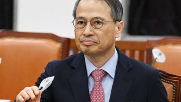 Yoon replaces head of spy agency