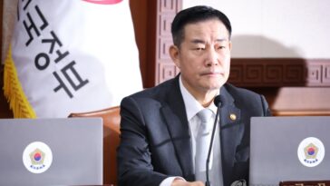 Defense chief warns N. Korea against ICBM launches