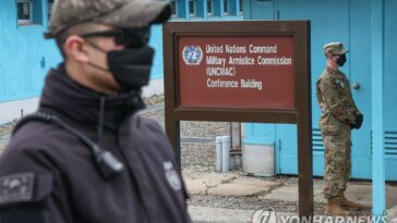 (LEAD) S. Korean troops allowed to carry guns in truce village of Panmunjom: UNC