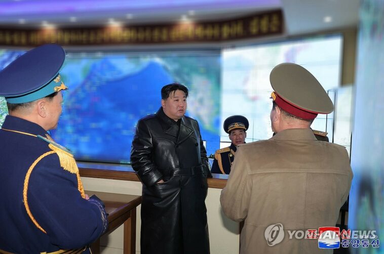(LEAD) N. Korean leader calls for increased aerial combat posture amid tension over satellite launch