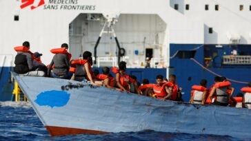 Al menos 61 solicitantes de asilo se ahogan tras naufragio frente a Libia: OIM