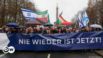 Alemania: Miles de personas se manifiestan en Berlín contra el antisemitismo