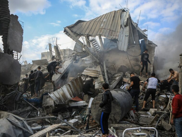 Ataque aéreo israelí contra una residencia en Rafah mata a cuatro palestinos