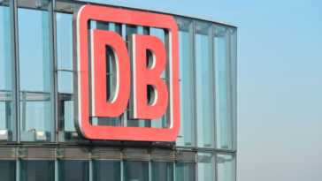 Bonificaciones de 5 millones de euros concedidas a los jefes de DB a pesar de los fallos en el servicio