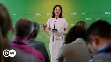COP28: Baerbock de Alemania presiona para eliminar gradualmente los combustibles fósiles