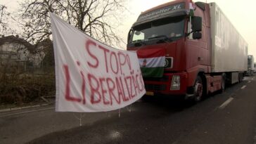 Camioneros húngaros ponen fin a una protesta fallida en la frontera con Ucrania