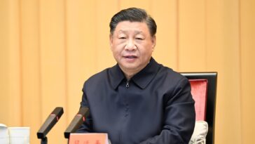 China promete fortalecer "moderadamente" la política fiscal para impulsar la recuperación económica