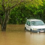 Cientos de personas evacuadas mientras las inundaciones asolan el noreste de Australia