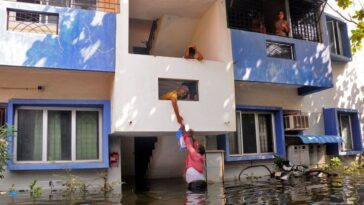 Cientos de personas quedan varadas mientras partes de Tamil Nadu en India se inundan después de fuertes lluvias