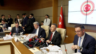 El comité del parlamento turco aprueba la candidatura de Suecia para unirse a la OTAN
