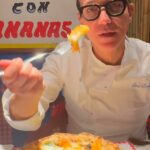 El famoso chef de pizza de Nápoles, Gino Sorbillo (en la foto), ha sorprendido a los tradicionalistas al introducir por primera vez aderezos de piña en sus restaurantes.