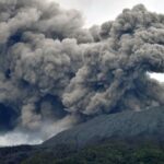 El número de muertos por el volcán de Indonesia aumenta a 22 a medida que la búsqueda se acerca al final