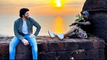 Farhan Akhtar Shares A Pic From Iconic Chapora Fort Where He Shot