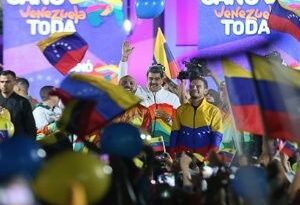 Gobierno venezolano.  Felicita a los ciudadanos por los resultados del referéndum
