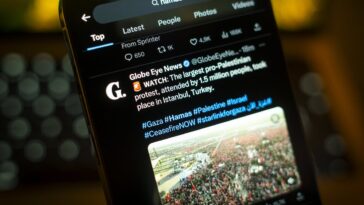 Guerra en Gaza: un especialista en ética explica por qué no se debe recurrir a las redes sociales para obtener información sobre el conflicto o hacer algo al respecto