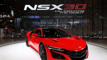 Entre los vehículos afectados por el retiro de la bomba de combustible se encuentran los modelos 2018 - 2020 del Acura NSX.  En la foto, el Acura NSX30 en exhibición en el Salón del Automóvil de Chicago en 2019.